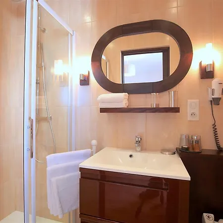 De La Pagezie Hotel 3*