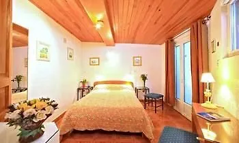 De La Pagezie Hotel